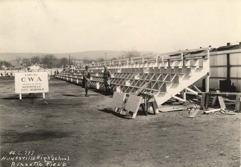 بناء الملعب الرياضي للمدرسة الثانوية في هانتسفيل، ألاباما (1934)