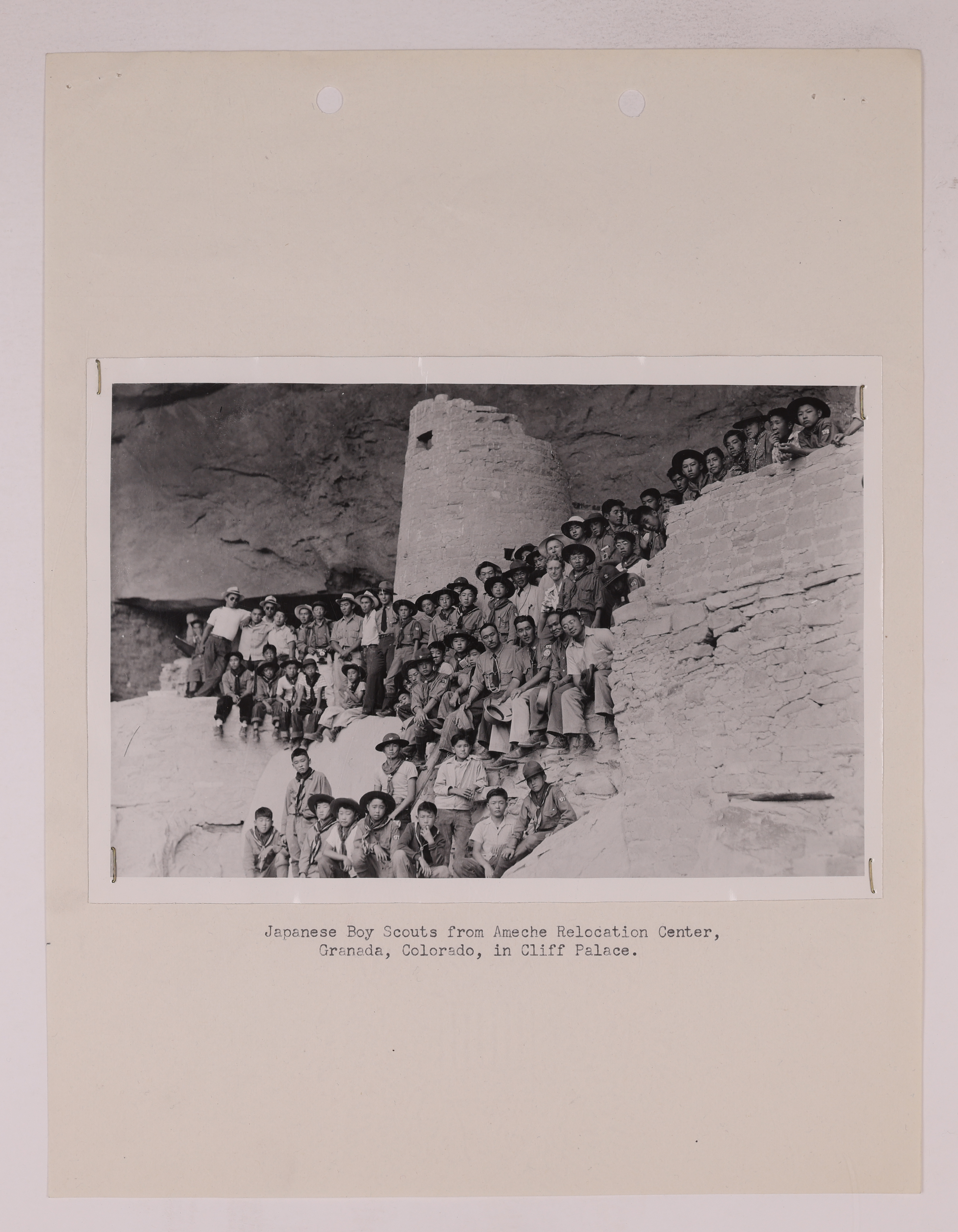 زيارة كشافة يابانيين لقصر كليف، أغسطس 1941