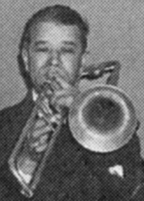 أوري في عام 1944 مع مجموعة All Star Jazz Group التي تم تجميعها لعرض The Orson Welles Almanac على قناة CBS