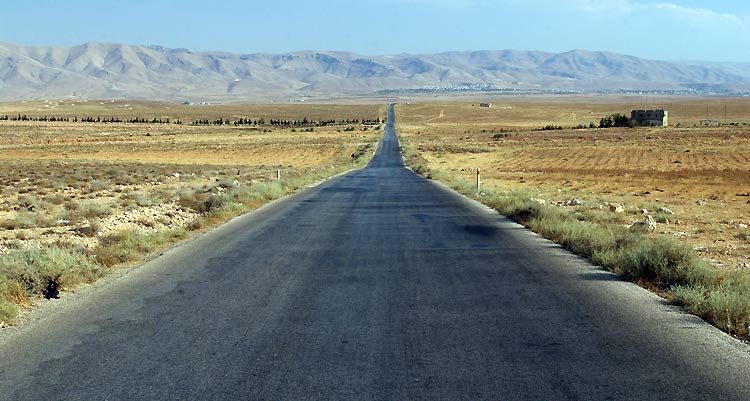 الطريق في البقاع