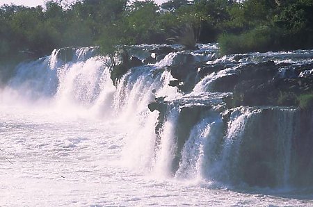 شلالات نغوني
