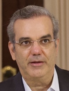 لويس أبينادر، الرئيس الحالي لجمهورية الدومينيكان منذ عام 2020.