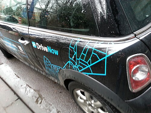 خدمة مشاركة السيارات من DriveNow MINI Cooper