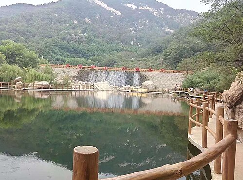 بحيرة جبل يي