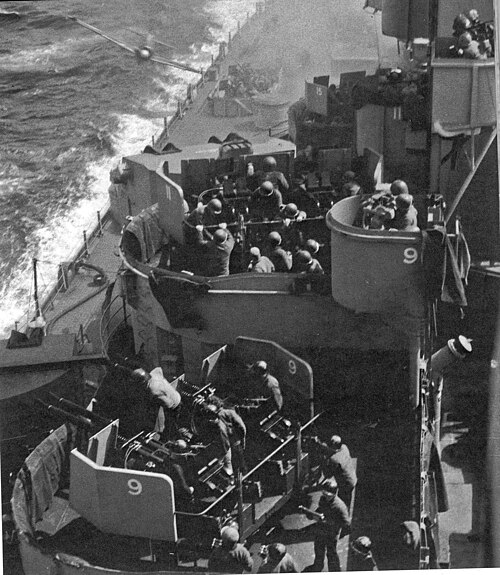هجوم طائرة A6M زيرو على السفينة الحربية الأمريكية ميسوري (BB-63)، 11 أبريل 1945
