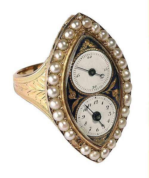 خاتم إصبع مع ساعة، حوالي عام 1800 (رقم الجرد K-1369)