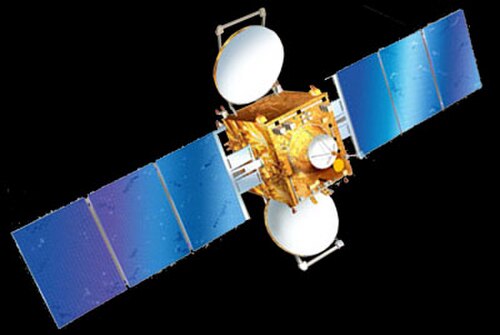 قمر "INSAT 3E" للبث الفضائي، ألواح شمسية ممتدة بالكامل