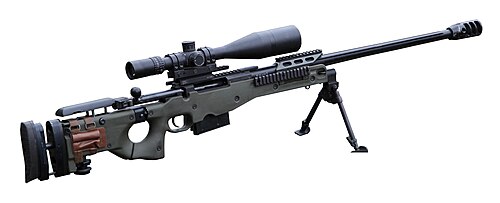 Accuracy International AWM (1996) يعتمد على هيكل من سبائك الألومنيوم مع ألواح جانبية قابلة للطي والتعديل بالكامل مصنوعة من البوليمر مع فتحة للإبهام وواجهة تركيب سكة Picatinny مخصصة.