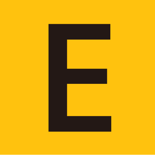 E (أسود على مربع برتقالي)