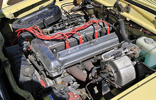 محرك 9R مثبت في سيارة 1600GT