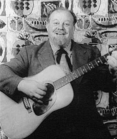 بيرل آيفز عام 1955