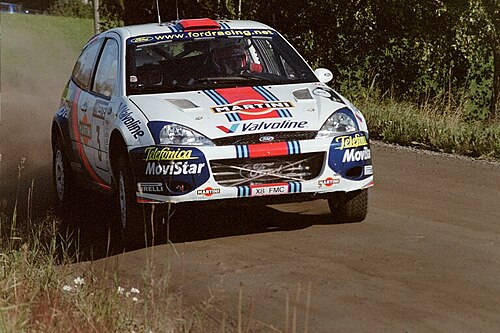 سيارة RS WRC 01 في رالي فنلندا 2001.
