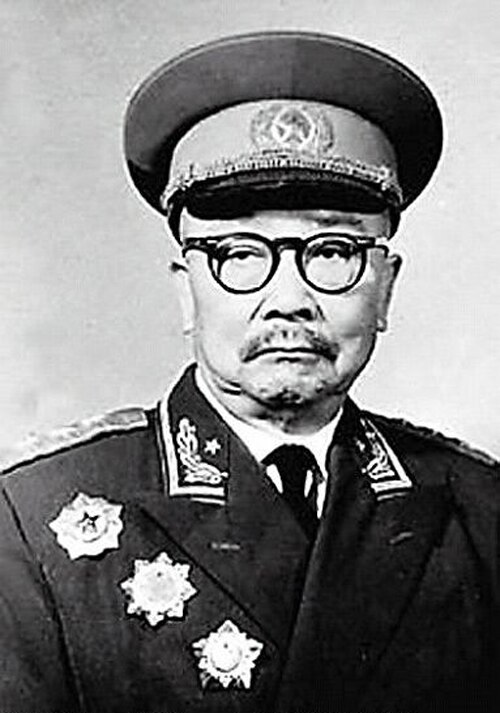 لي كينونج 李克农