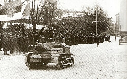دبابات TKS الإستونية الصغيرة في موكب الذكرى السنوية للجمهورية في 24 فبراير 1937.