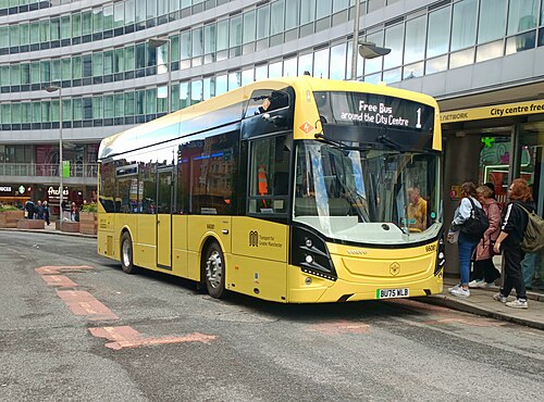 تمتلك شركة النقل في مانشستر الكبرى (TfGM) خدمة الحافلات المجانية في جميع أنحاء مركز مدينة مانشستر.
