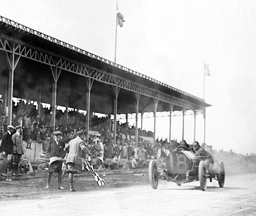 سيارة ألكو تفوز بكأس فاندربيلت عام 1910
