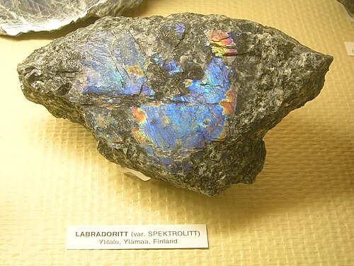 Spectrolite من Ylämaa، فنلندا