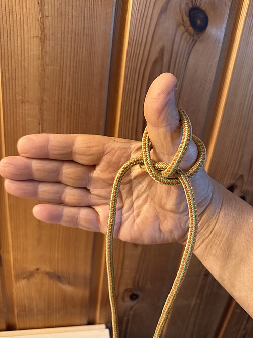 6: العقدة جاهزة للنقل والشد عند الحاجة