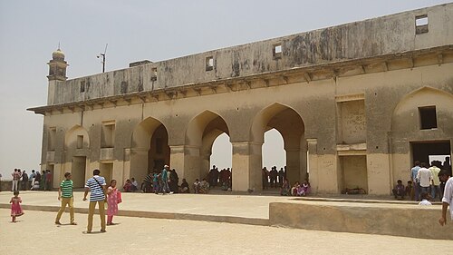 حصن باراداري