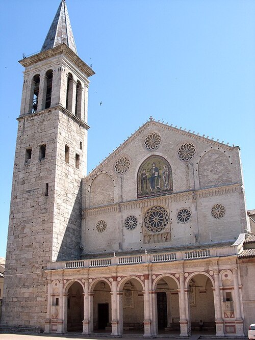 مقر أبرشية سبوليتو نورسيا هو Cattedrale di Santa Maria Assunta.