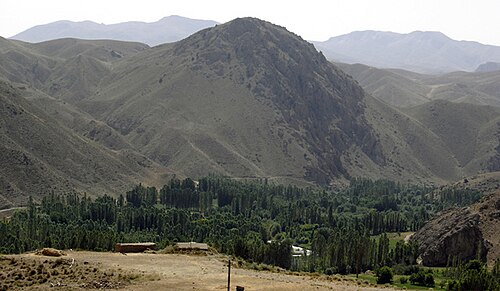 سلسلة جبال البرز الجنوبية بالقرب من فيروزكوه