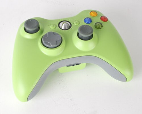 وحدة تحكم لاسلكية خضراء لجهاز Xbox 360