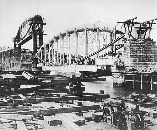 جسر رويال ألبرت قيد الإنشاء عام 1859