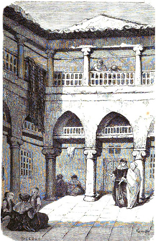 يمثل الحفر القديم فناءً
