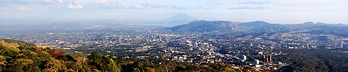 منظر لمدينة سان سلفادور من سان سلفادور (البركان)