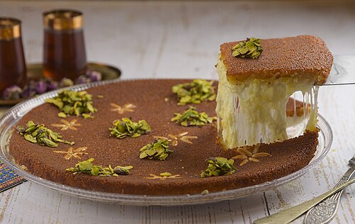 كنافة طرية محشوة بجبنة نابلسية