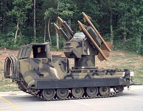 حاملة الصواريخ الموجهة M730 تشابارال، والمبنية على أساس M548