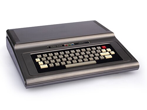 كمبيوتر ملون 16K TRS-80 1