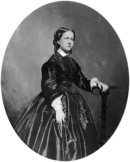 إيزابيل، أميرة البرازيل الإمبراطورية، 19 عامًا، حوالي عام 1865