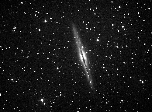 NGC 891، مجرة ​​قرصية رقيقة للغاية