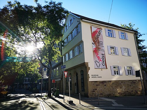 Fotografie des Hegelhaus an der Ecke zur Eberhardstraße 53 في شتوتغارت-ميتي.