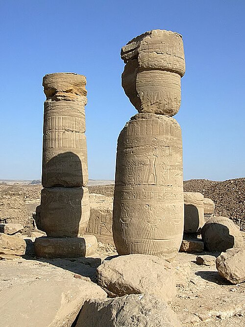 أعمدة من معبد رمسيس