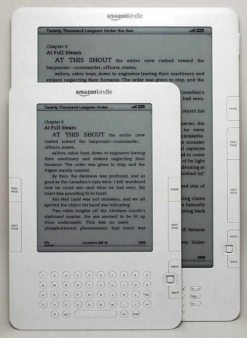 جهاز Kindle DX أسفل جهاز Kindle 2