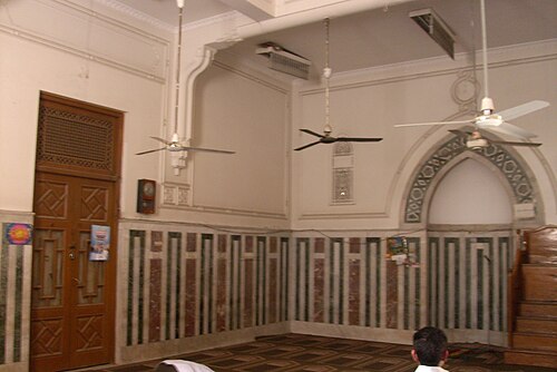 داخل المسجد