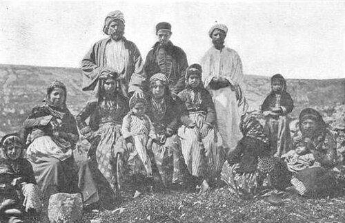 السامريون، من صورة تعود إلى حوالي عام 1900 من قبل صندوق استكشاف فلسطين.