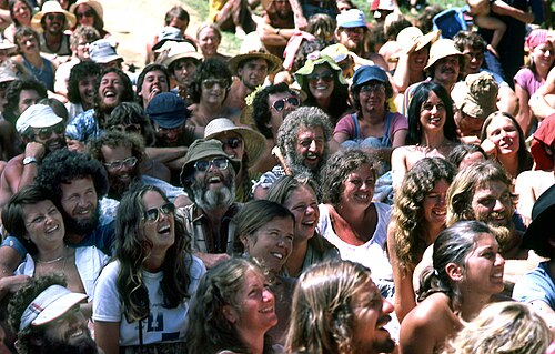 الهيبيون في مهرجان نامباسا 1981 في نيوزيلندا