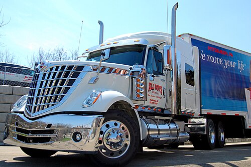 2010 International LoneStar tractor truck
