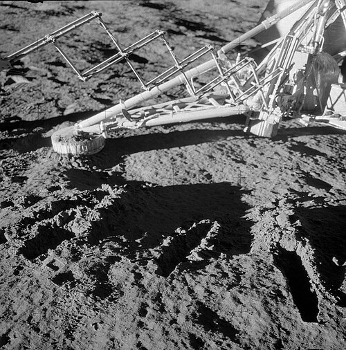 مجارف مركبة Surveyor 3، صورها رواد فضاء أبولو 12
