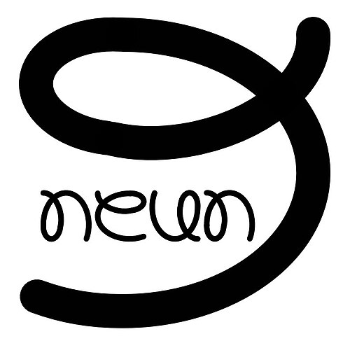 التهجئة البديلة "neun 9" (الألمانية تعني تسعة)، نفس الرمز مكرر خمس مرات في اتجاهات مختلفة.