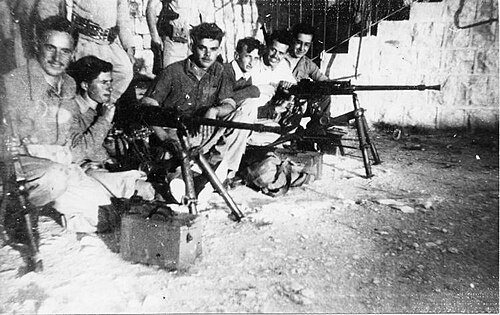 لواء يفتاح، مع رشاشات هوتشكيس التابعة له، والمتمركز في منزل بوسيل، 1948