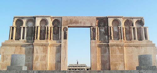 البوابة الشرقية المعاد بناؤها للمسجد الأموي