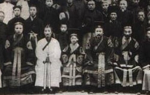 Part of the participants of the 17th Confucius Conference wear hanfu, 1910s.