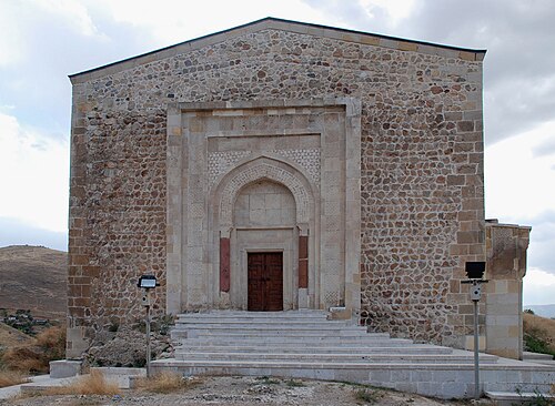 مسجد القلعة في ديفريجي (1180–1181)