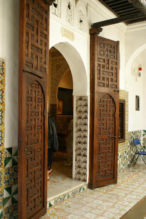 قصر خداوج الأمية، الذي أصبح الآن "متحف الفنون الشعبية".