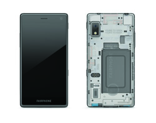 صورة للجزء الأمامي والخلفي من هاتف Fairphone 2، تُظهر الشاشة والكاميرا ومكبر الصوت في الأمام، والهوائيات والبطارية وفتحات البطاقات ومكبر الصوت والكاميرا الخلفية في الخلف، من بين مكونات أخرى.