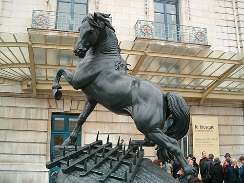 Cheval à la Herse بقلم بيير لويس رويلارد.